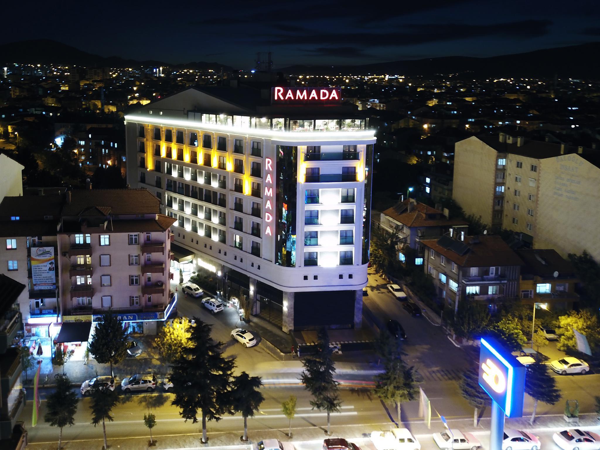 Ramada By Wyndham Isparta Extérieur photo