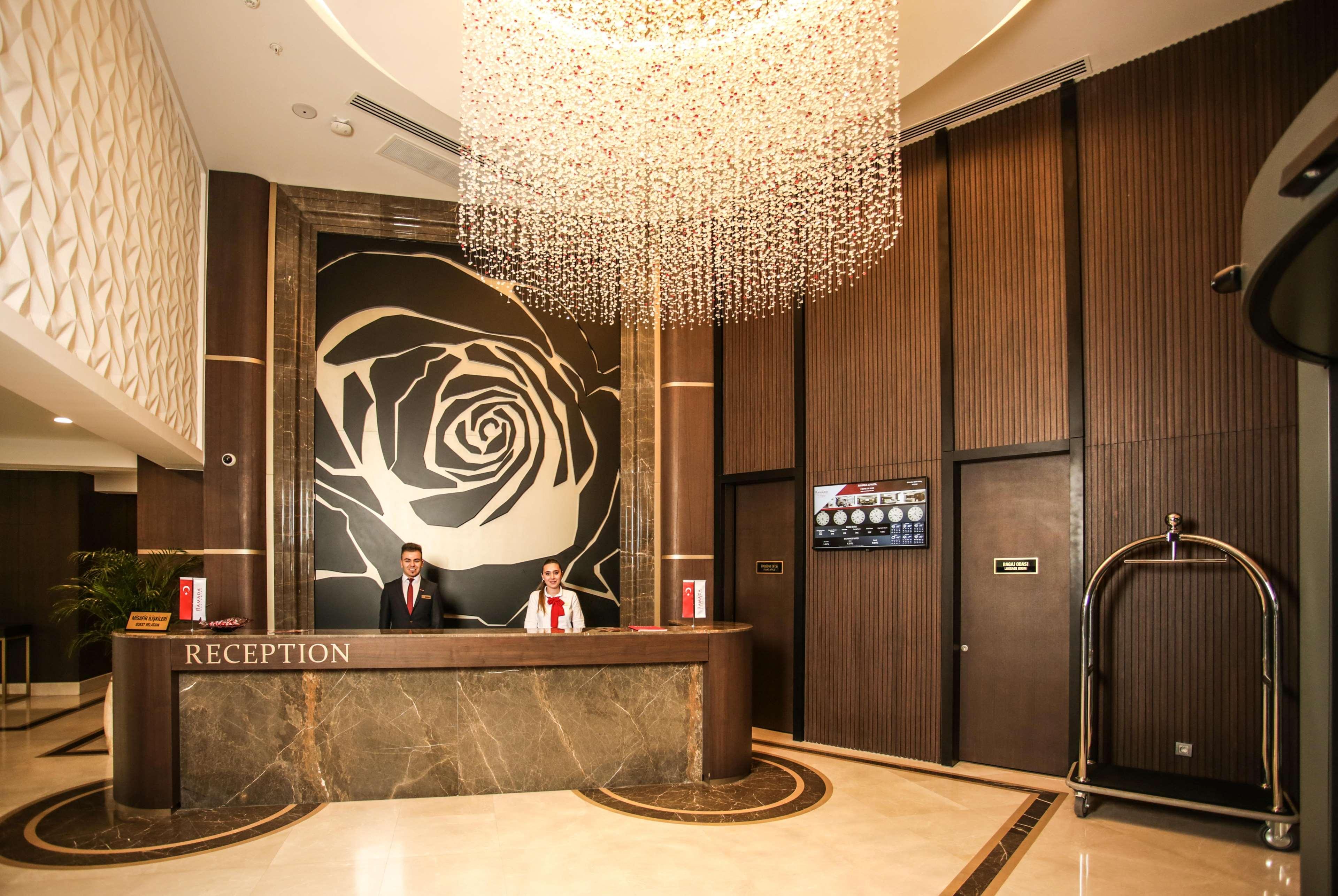 Ramada By Wyndham Isparta Extérieur photo