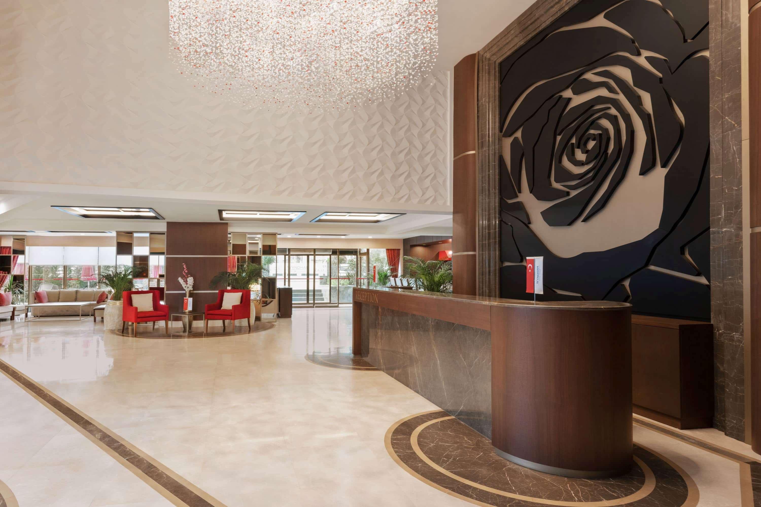 Ramada By Wyndham Isparta Extérieur photo