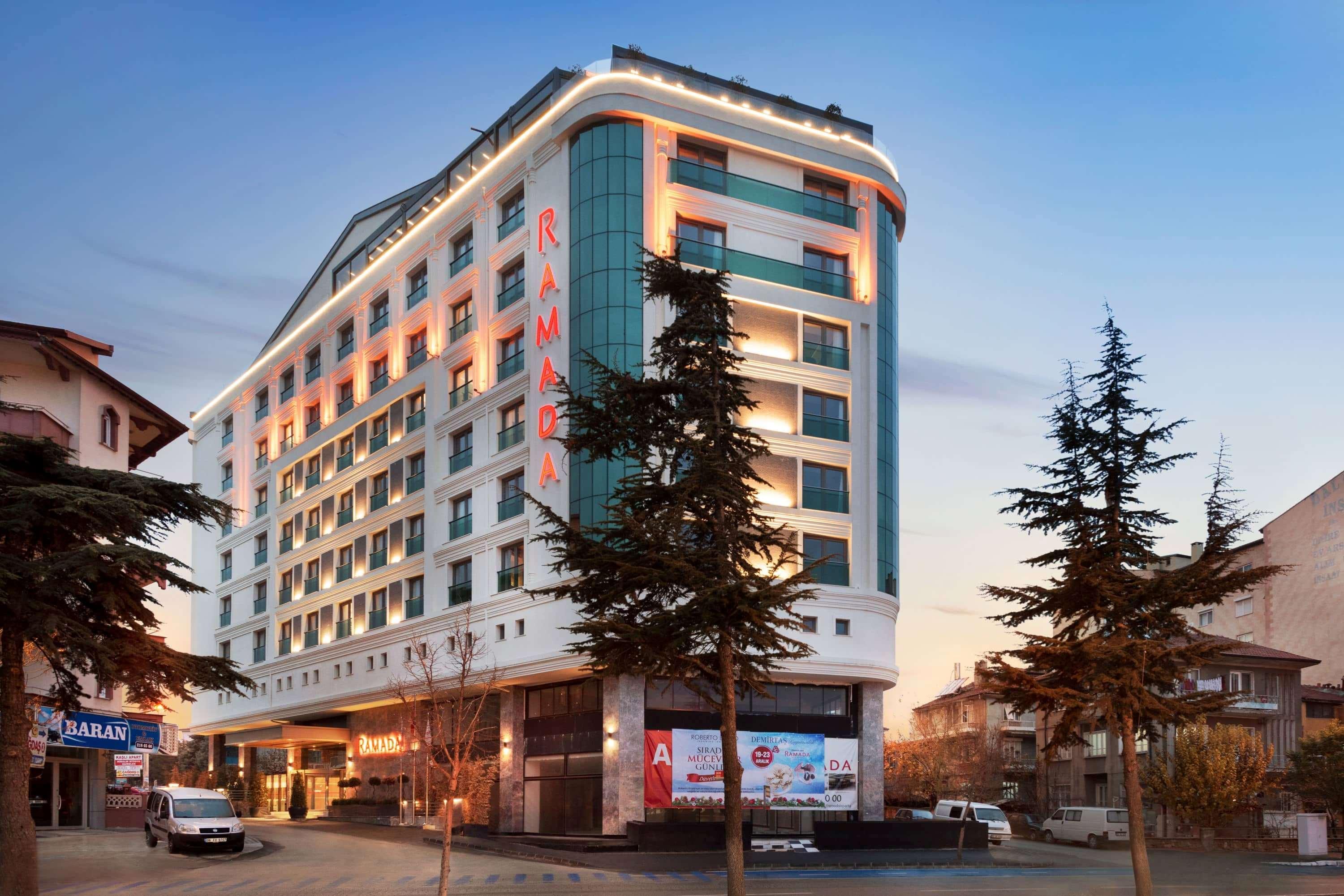 Ramada By Wyndham Isparta Extérieur photo