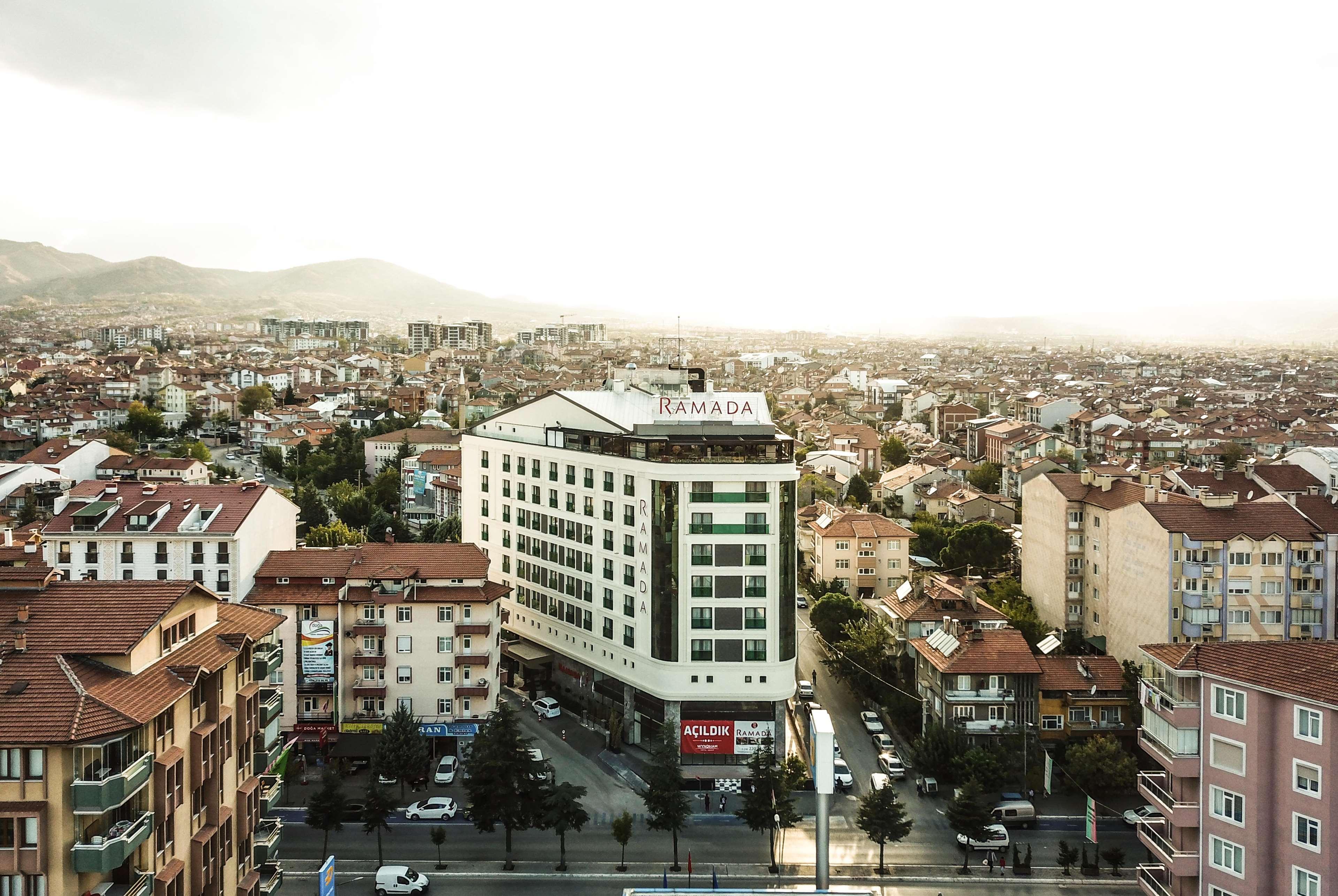 Ramada By Wyndham Isparta Extérieur photo