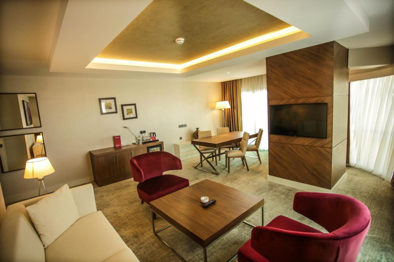 Ramada By Wyndham Isparta Extérieur photo
