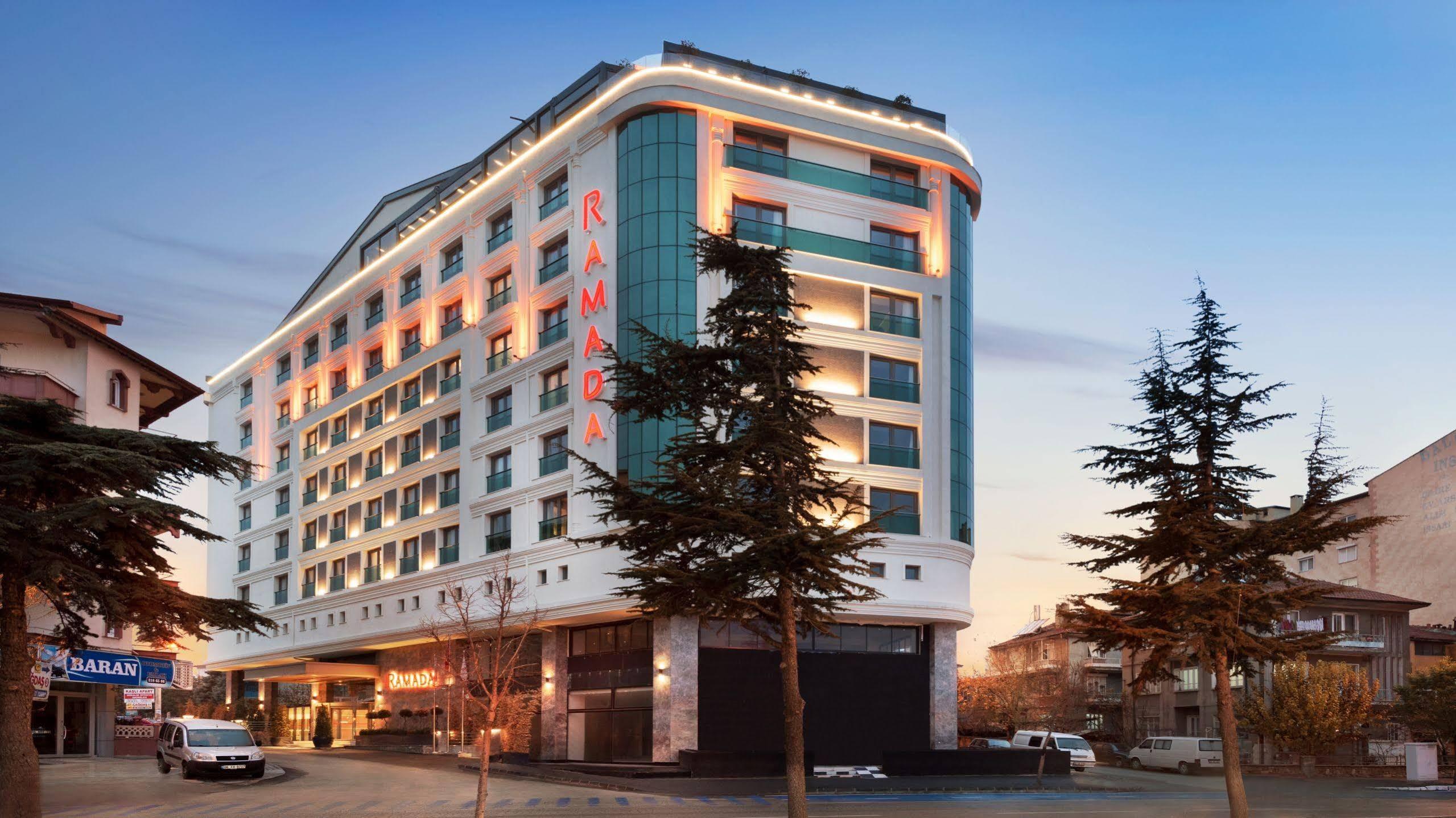 Ramada By Wyndham Isparta Extérieur photo