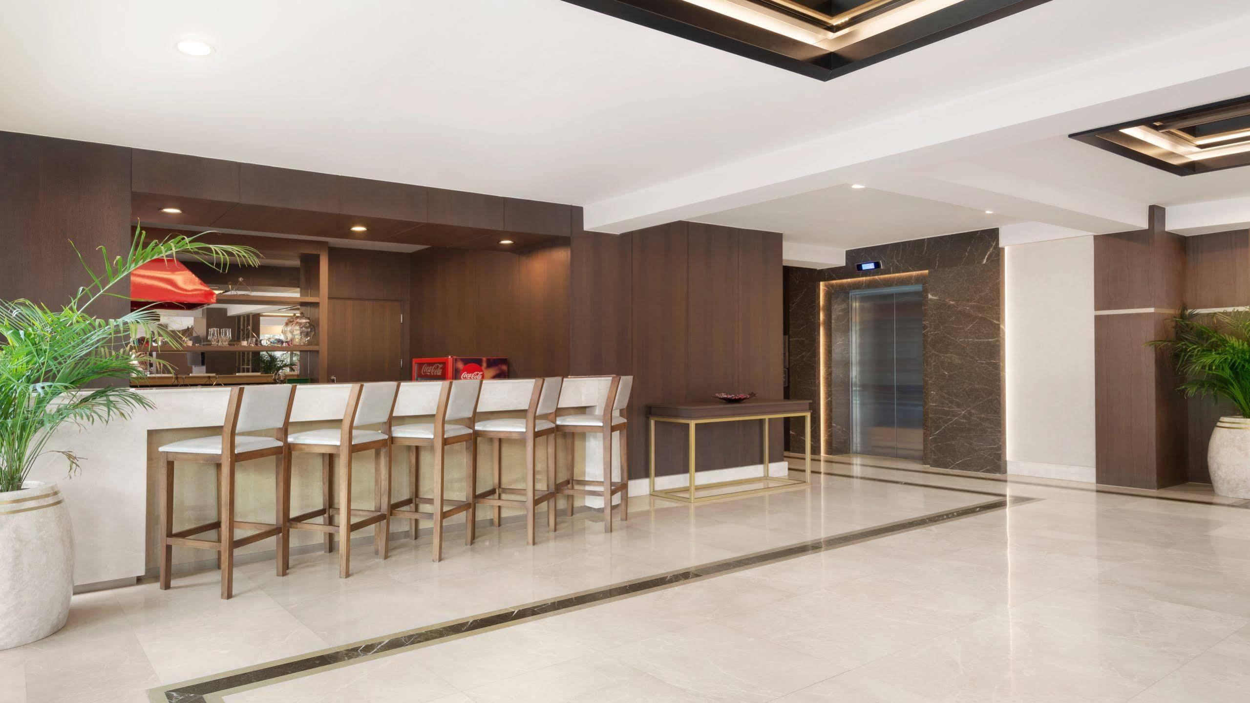 Ramada By Wyndham Isparta Extérieur photo